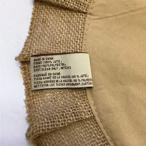 The Prairie  by Rachel Ashwell Round Burlap Placemats Inscribed 15.5 in - Picture 6 of 7